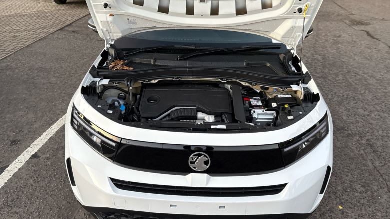 Vauxhall Frontera 1.2 Hybrid Design 5dr e-DCT6 Petrol Estate